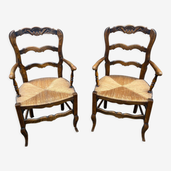 Paire de fauteuils de style Louis XV