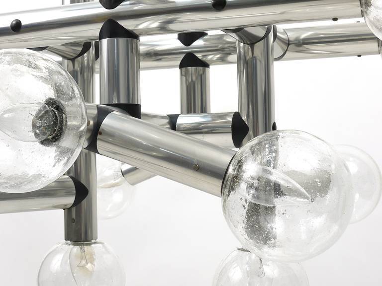Identical atomic suspensions by J.T. Kalmar, Austria, 1969