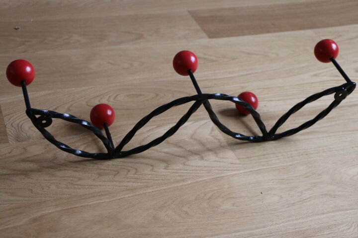 Peg twisted 5 reds years 50