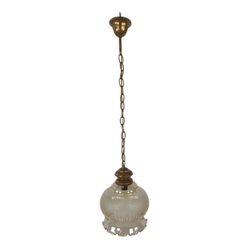 Lustre en verre travaillé et laiton