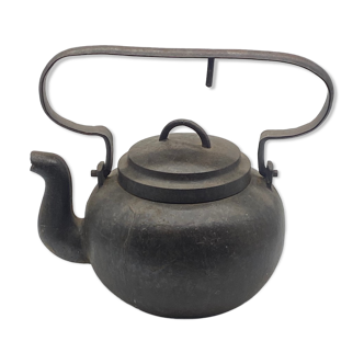 Cast iron kettle