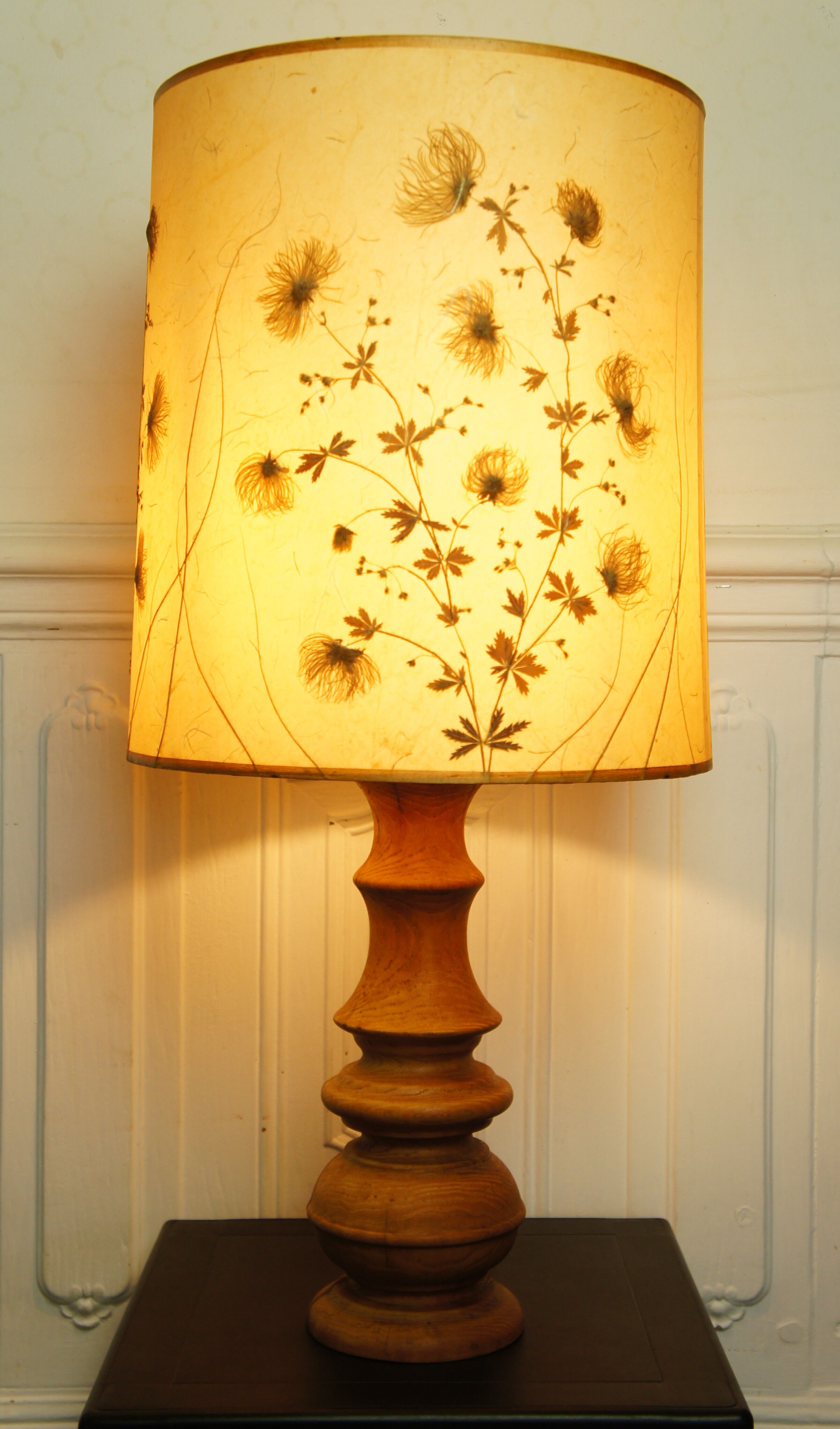 Solid wood "Herbier" lamp 1970