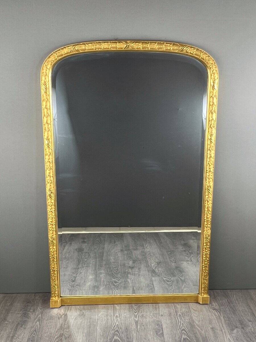 Grand Miroir En Bois Doré à Fronton Arrondi, Fin XIXe