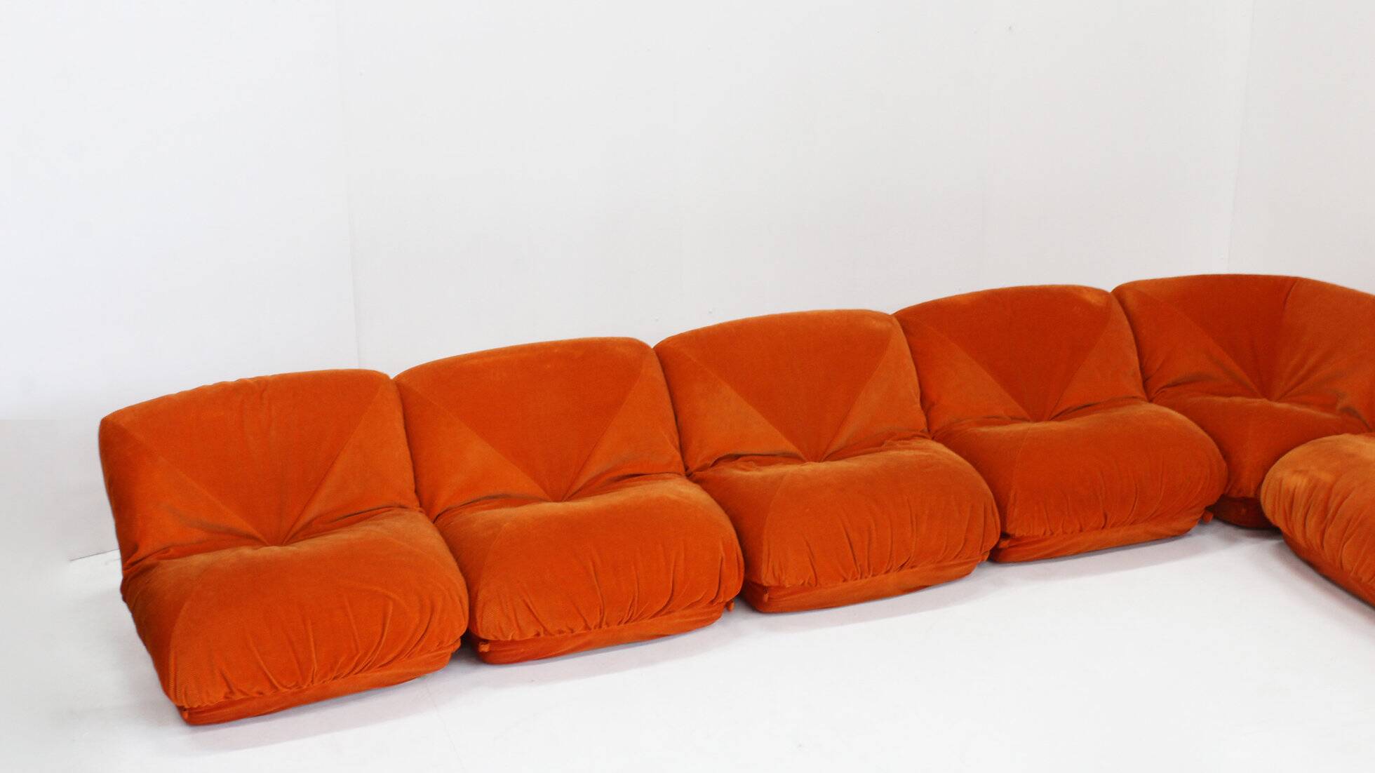 Airborne sectional sofa 'Patate' in orange corduroy, set of 7