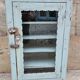 Ancienne vitrine murale Art déco en teck birman