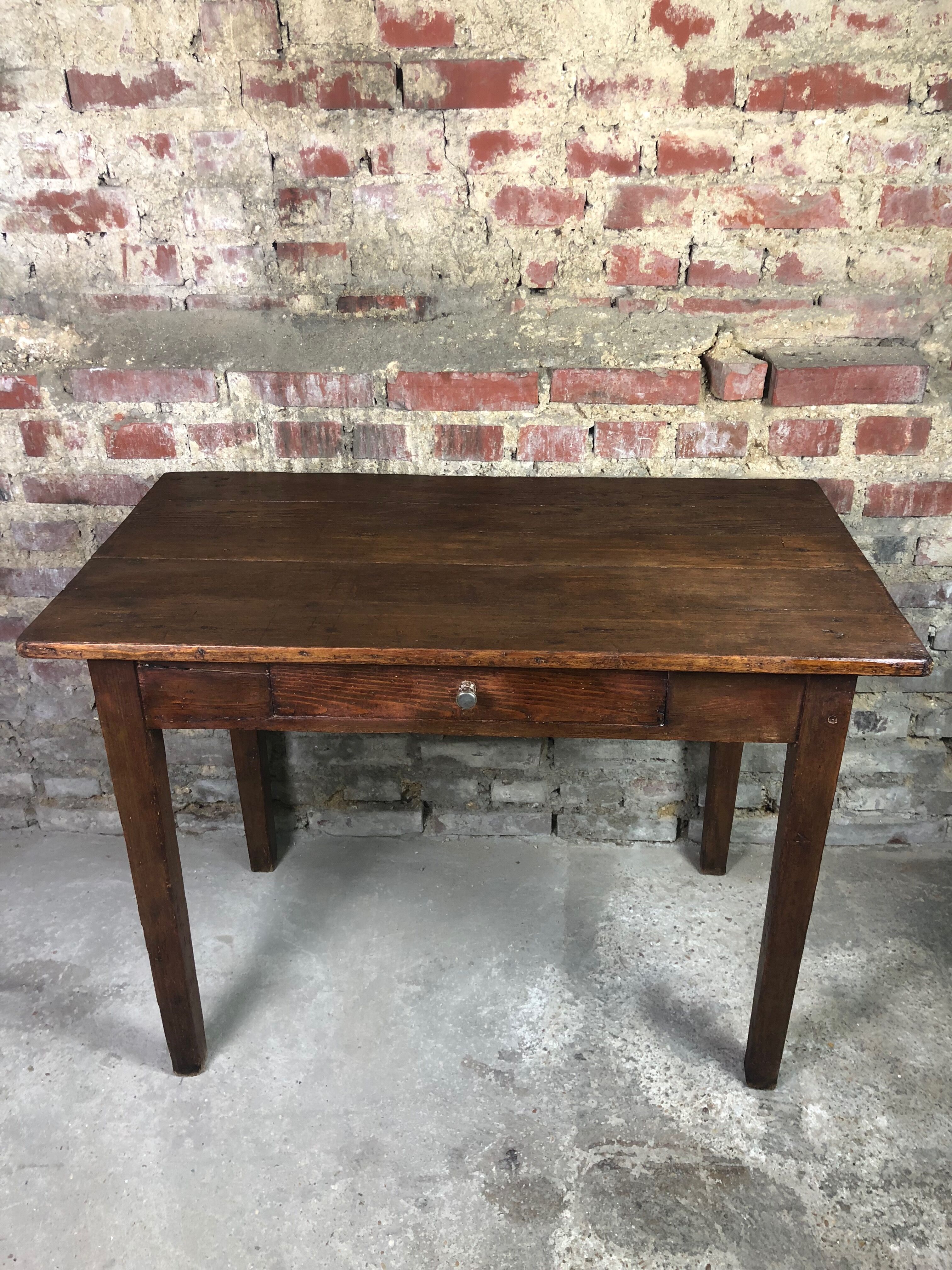 Side table / small desk in waxed walnut fir 1900s/1920s