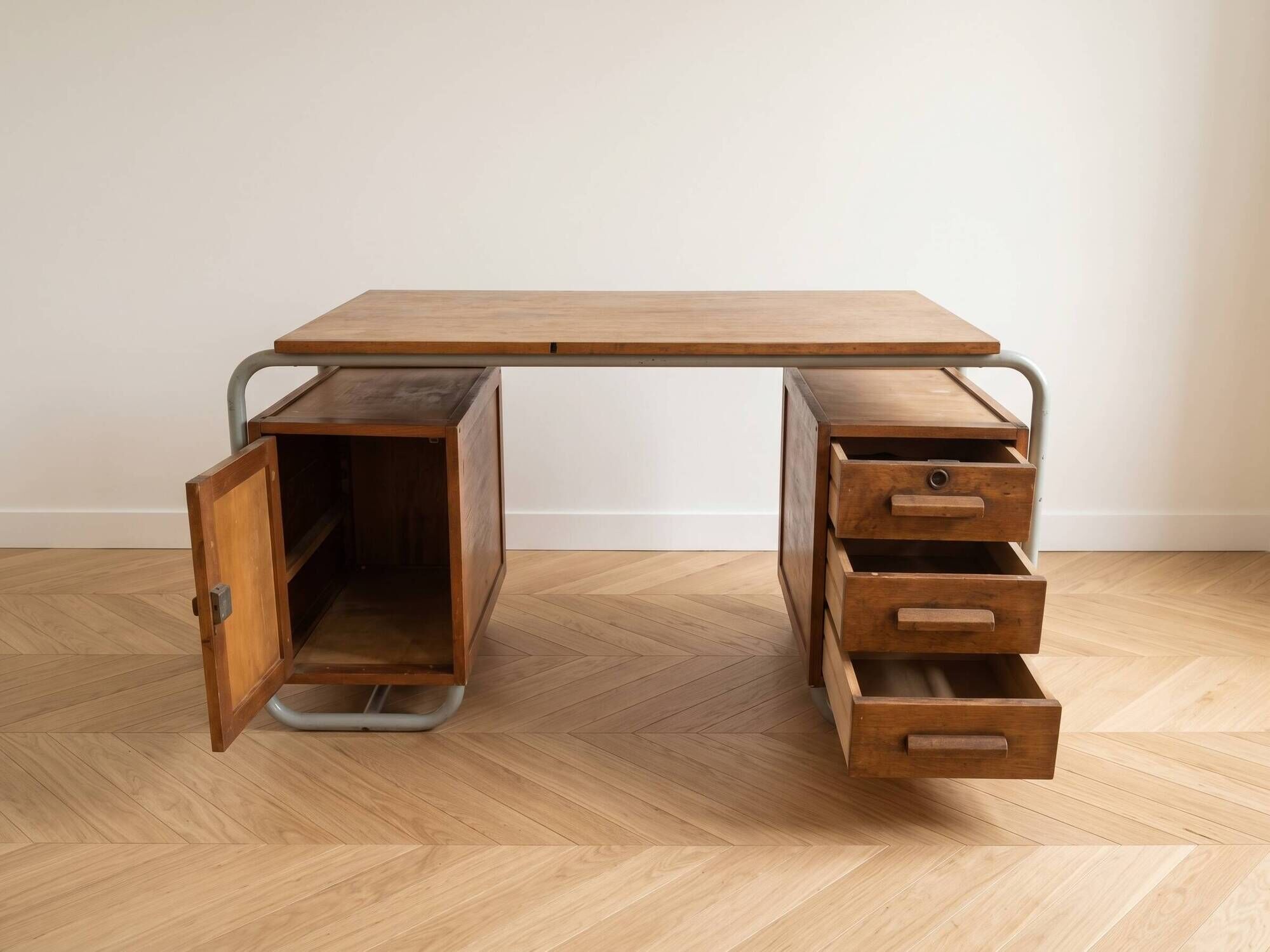 Vintage industrial desk in wood and metal