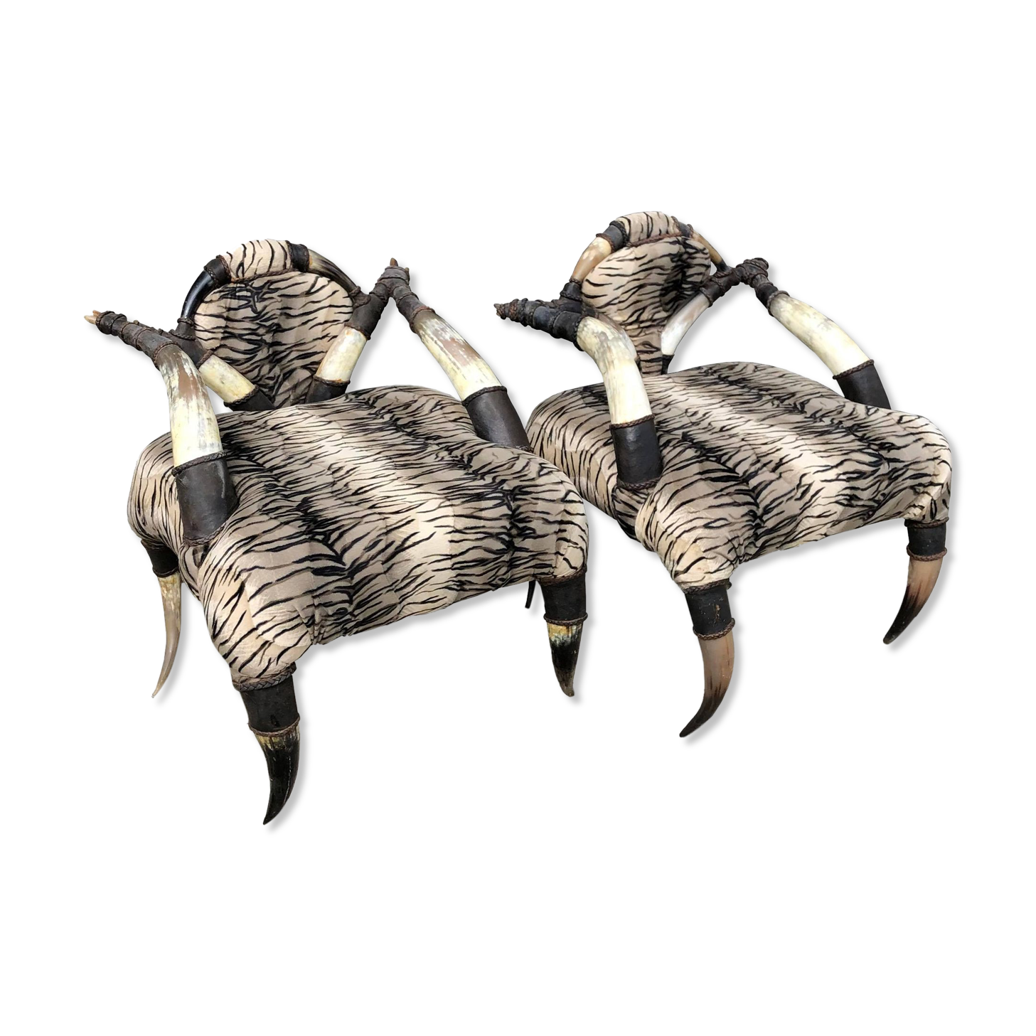 Set of 2 ethnic buffalo horn armchairs