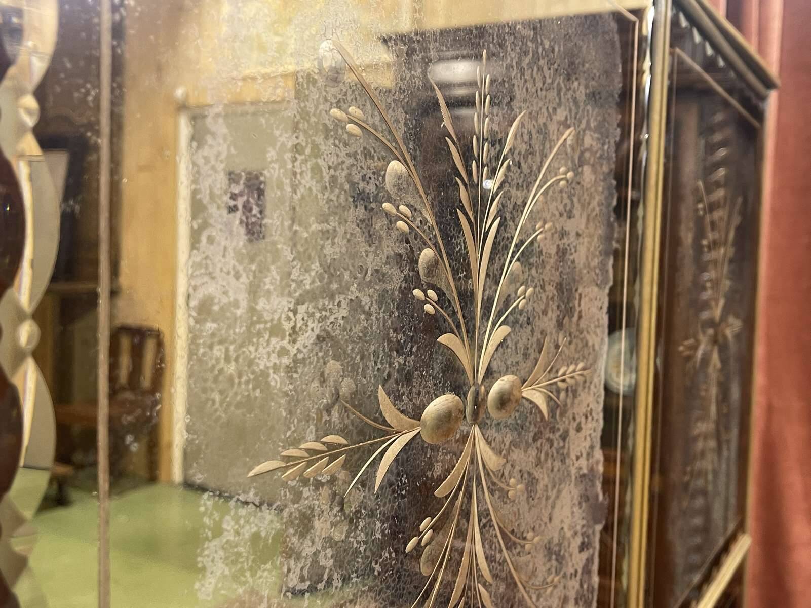 Art Deco mirrored cabinet from the 1950s in beech