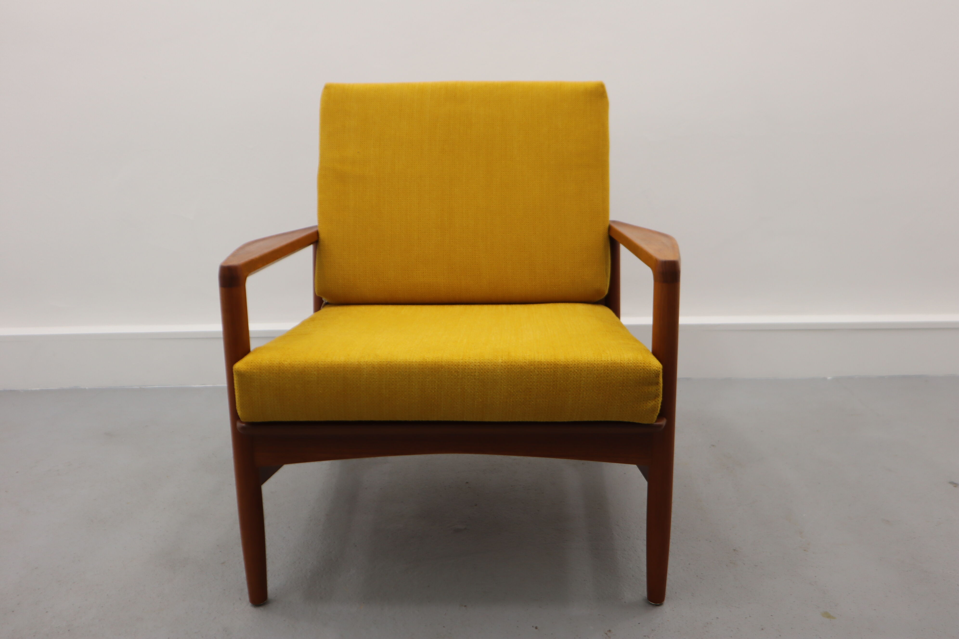 Vintage Danish Design Teak Lounge Chair, 1970s