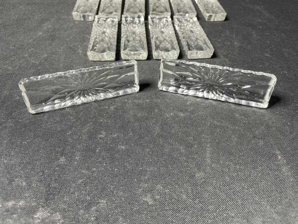 12 cut crystal knife holders – Val Saint Lambert