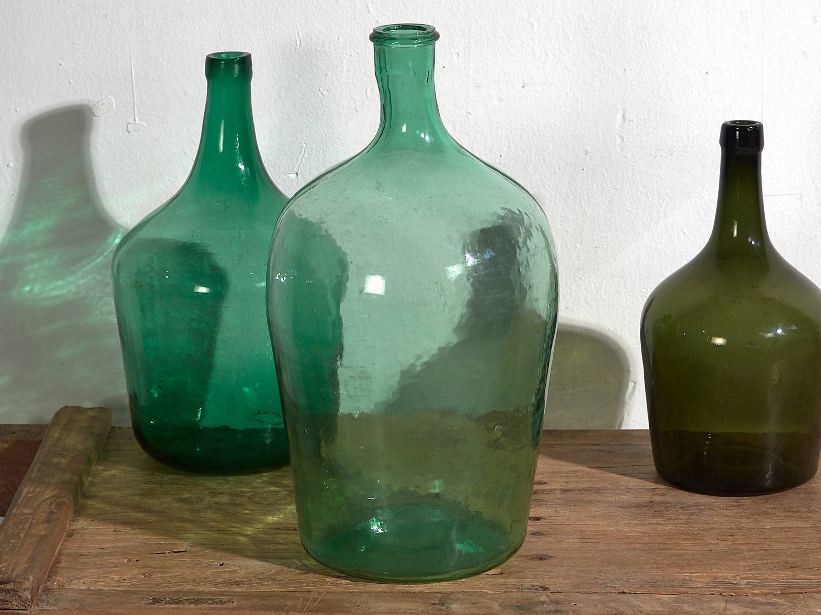 Set of antique cans (circa 1920). Set of 3 pieces