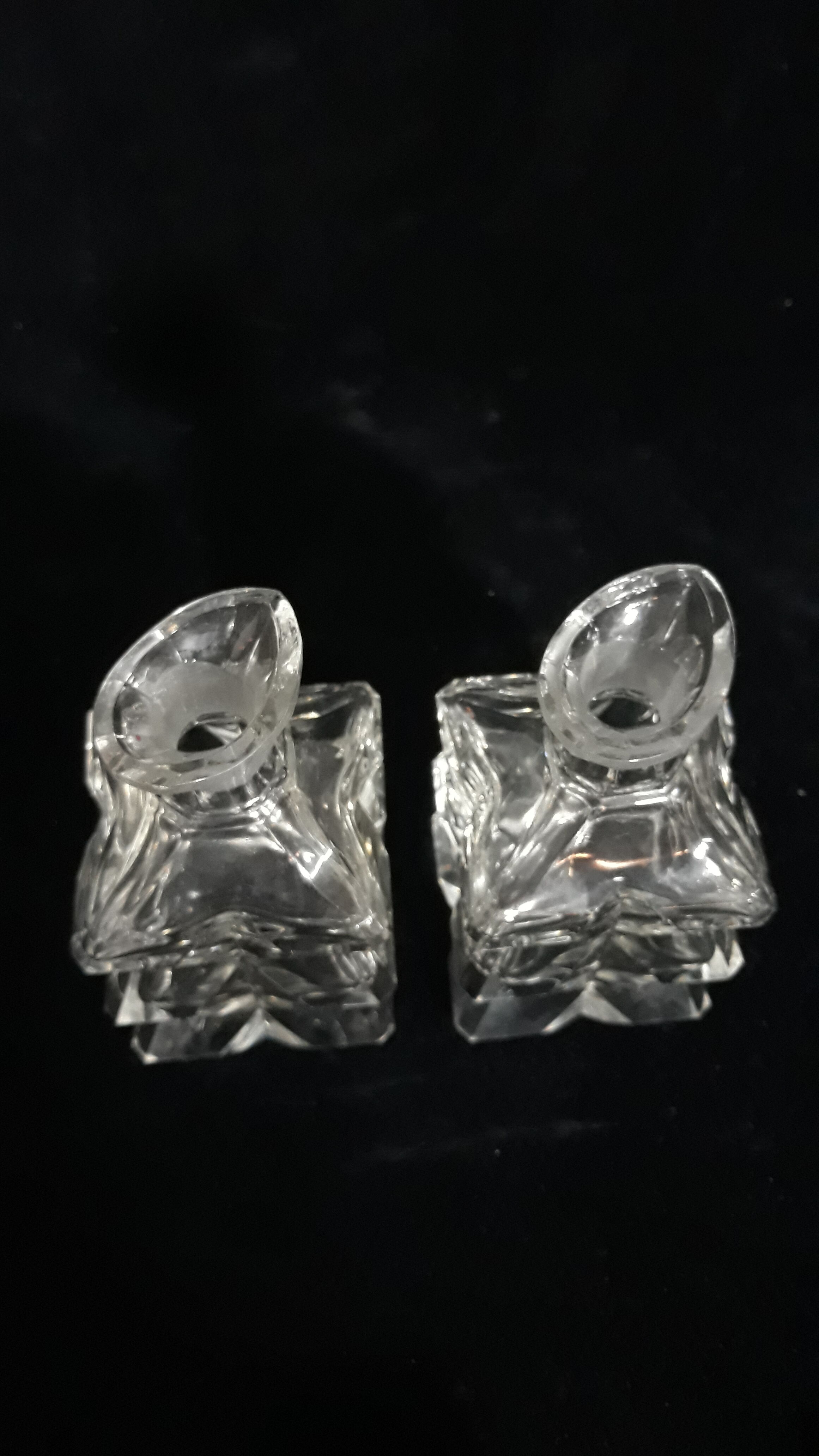 Bottles (wine-oiling) Art Deco in Stylized Glass