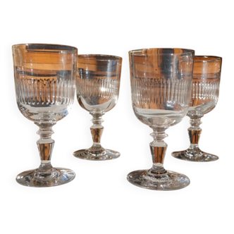 Set of 4 stemmed glasses with chiseled decoration