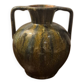 Ceramic vase
