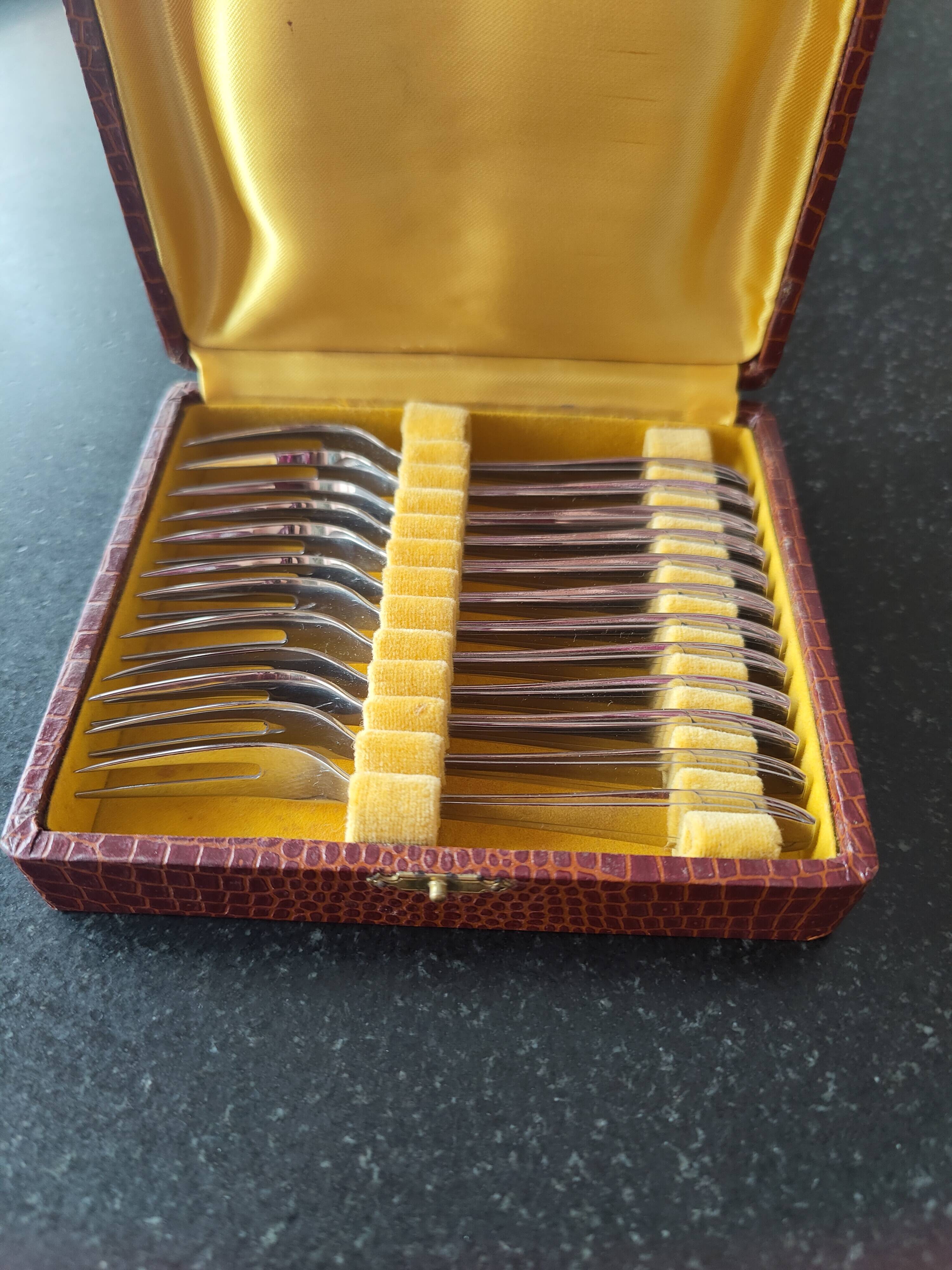 Snail service appolonox