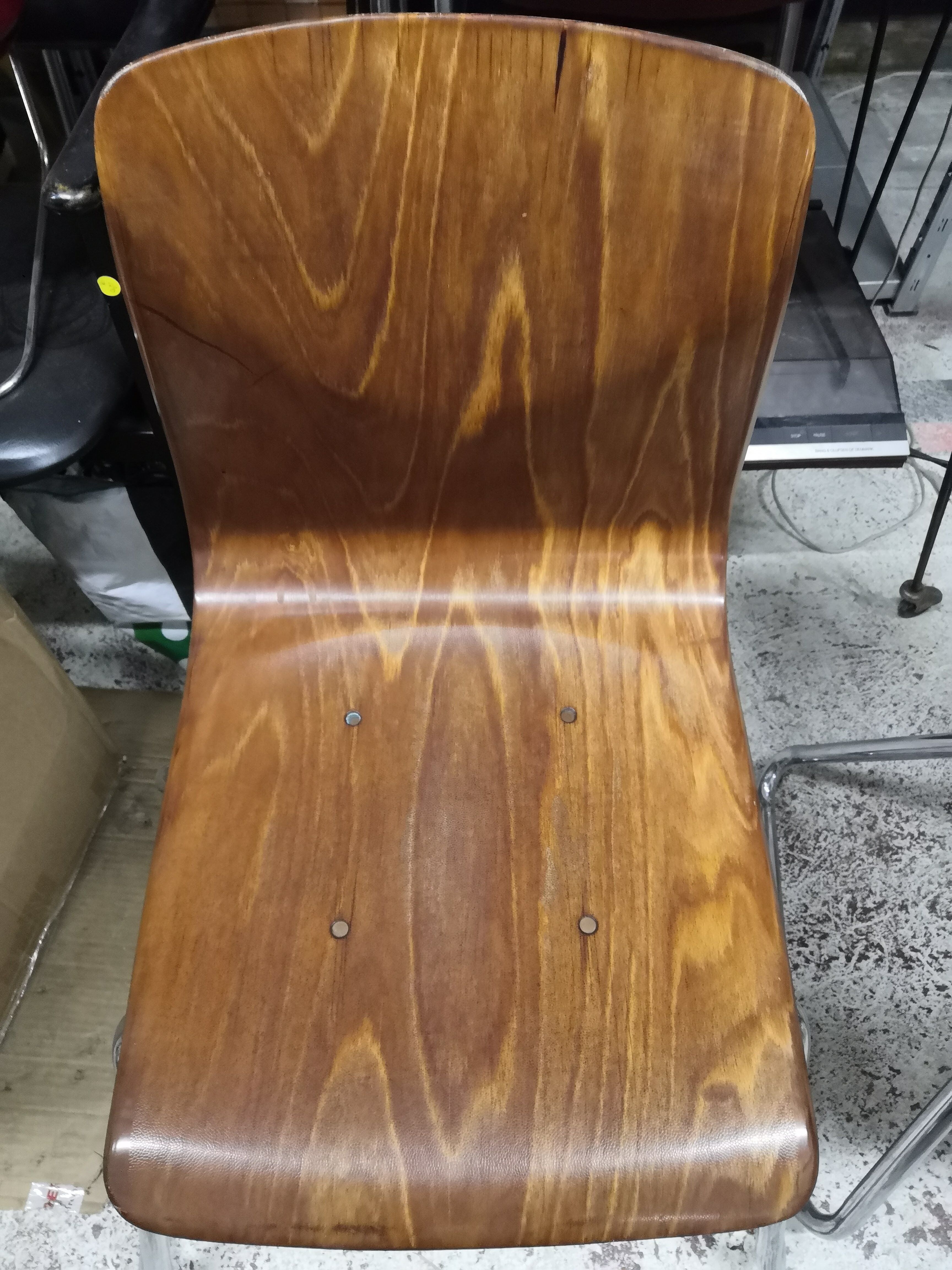 9 Pagholz Thur-Op-Seat chairs