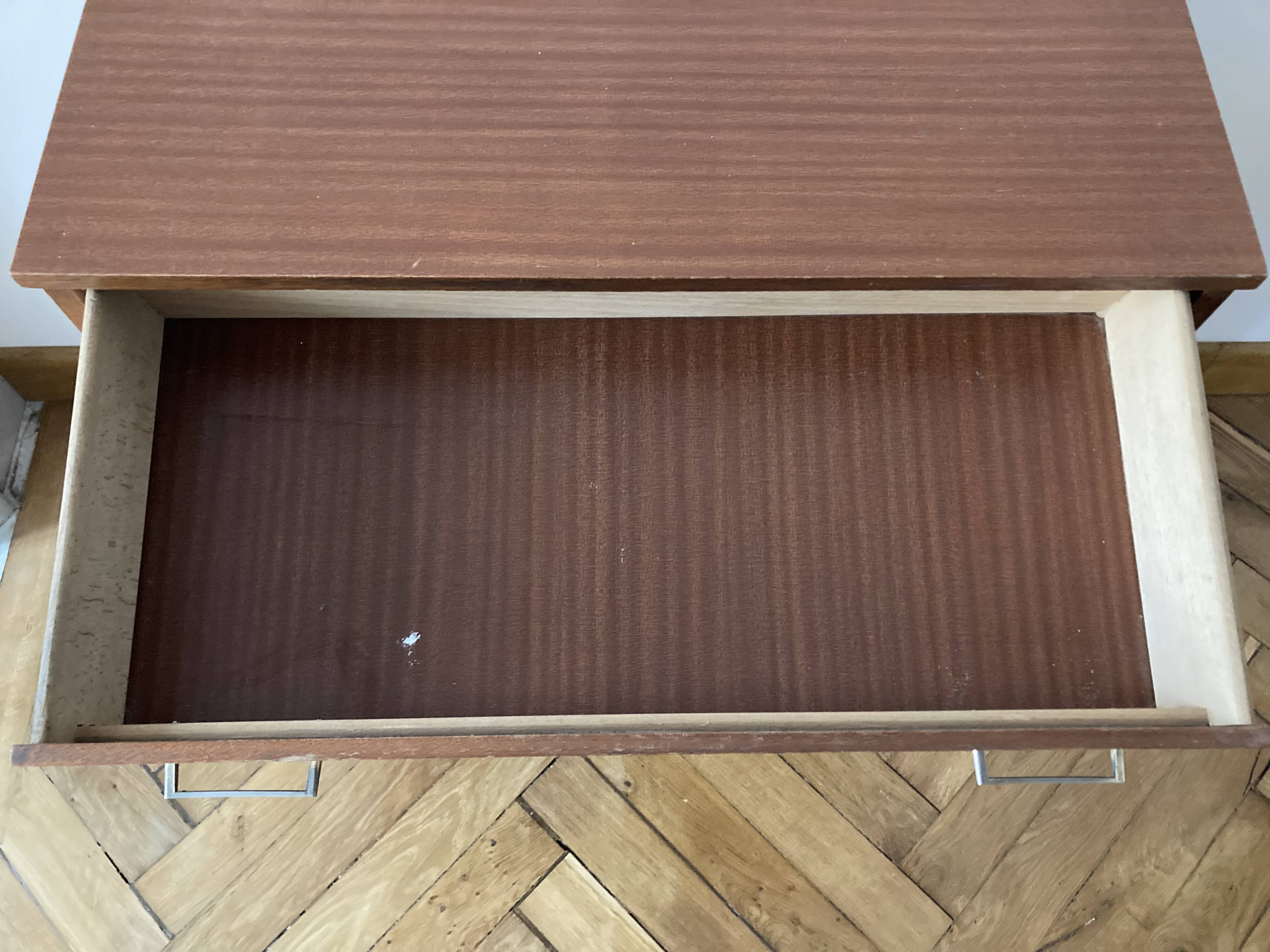 60's chest of drawers