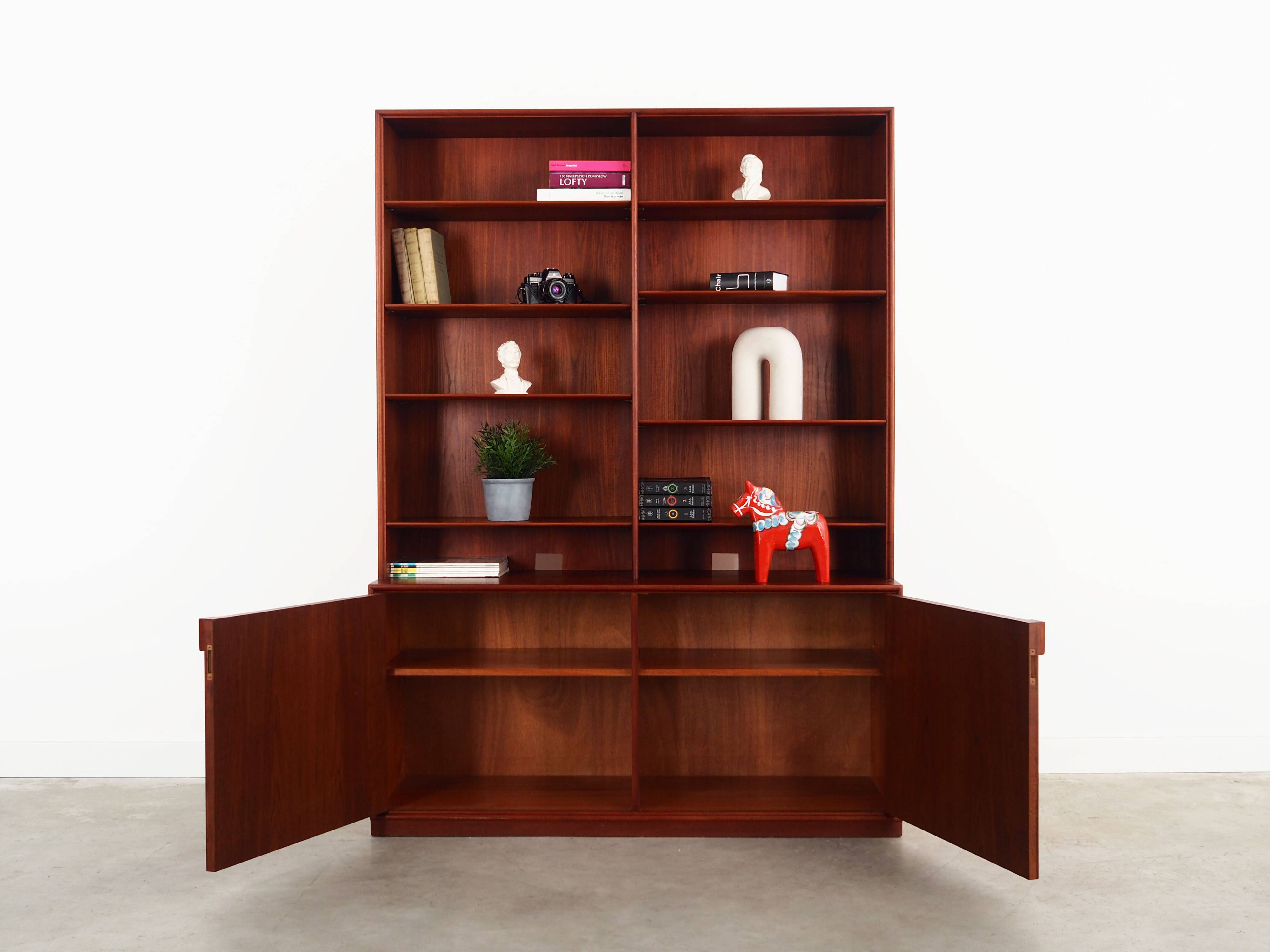 Teak bookcase, Danish design, 1970s, manufactured by Illums Bolighus