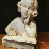 Bust child reading