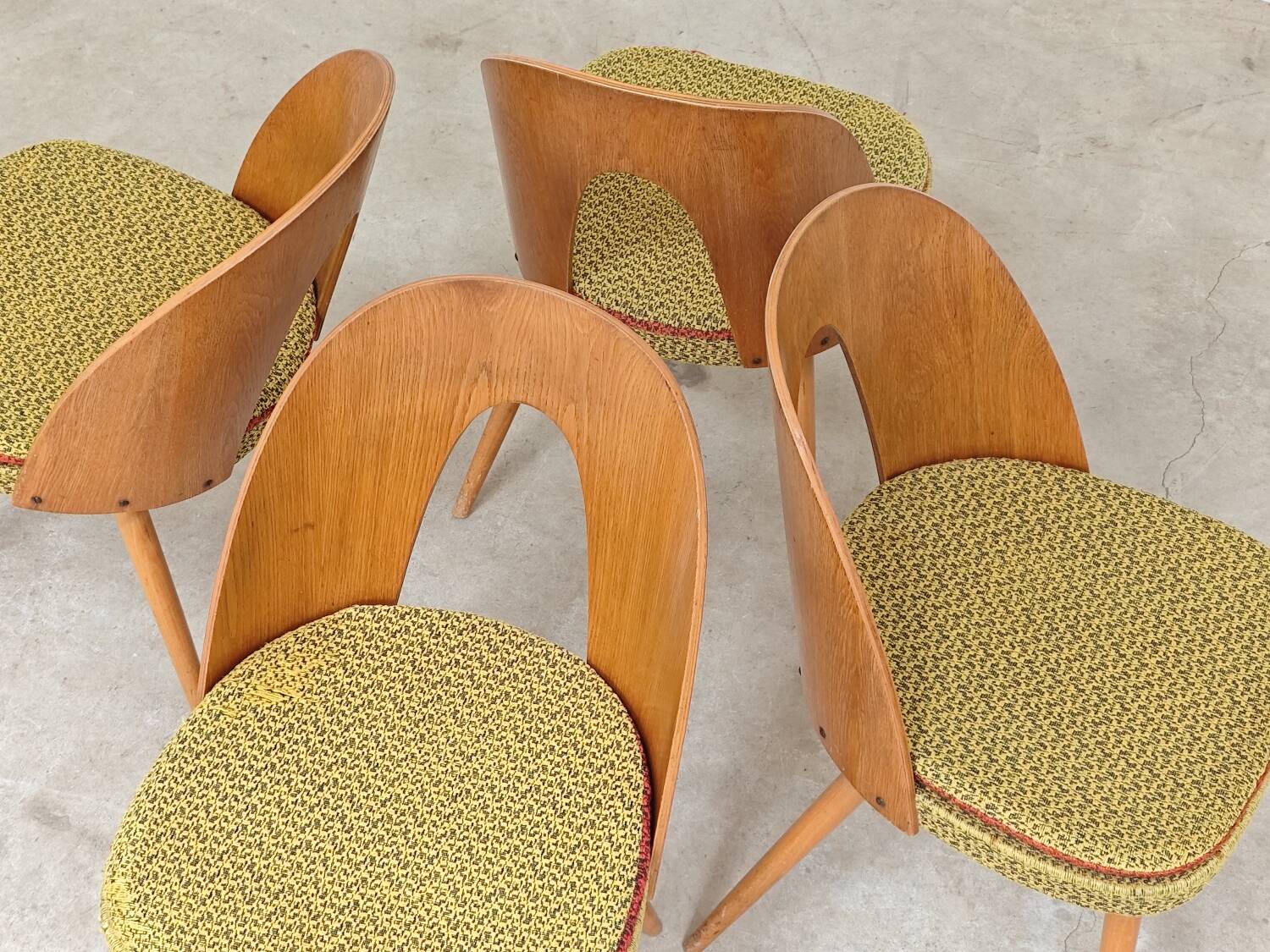 Set of 4 yellow Antonin Suman chairs for Tatra Nabytok 1960