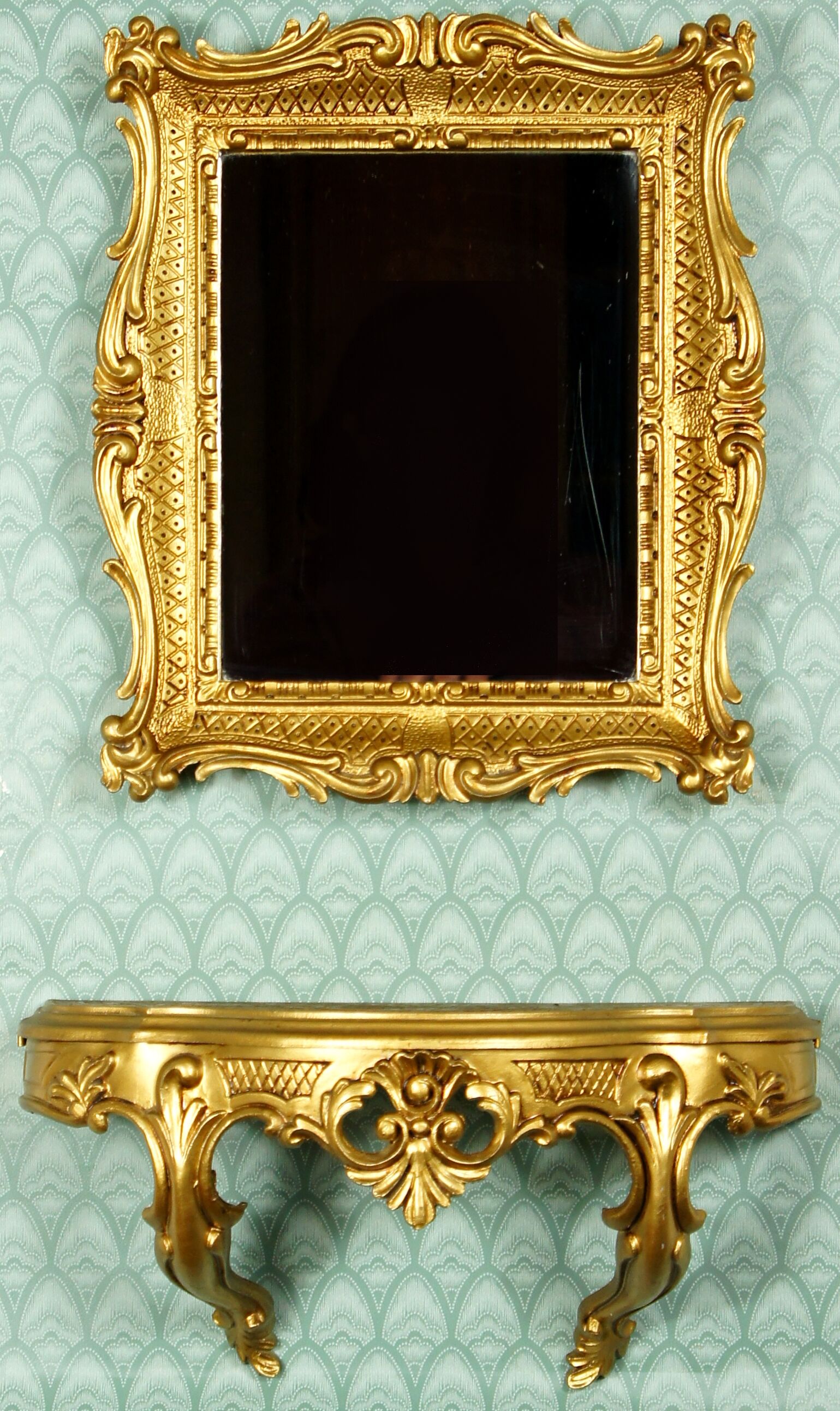 Entrance console & mirror sound, gilded around 1970