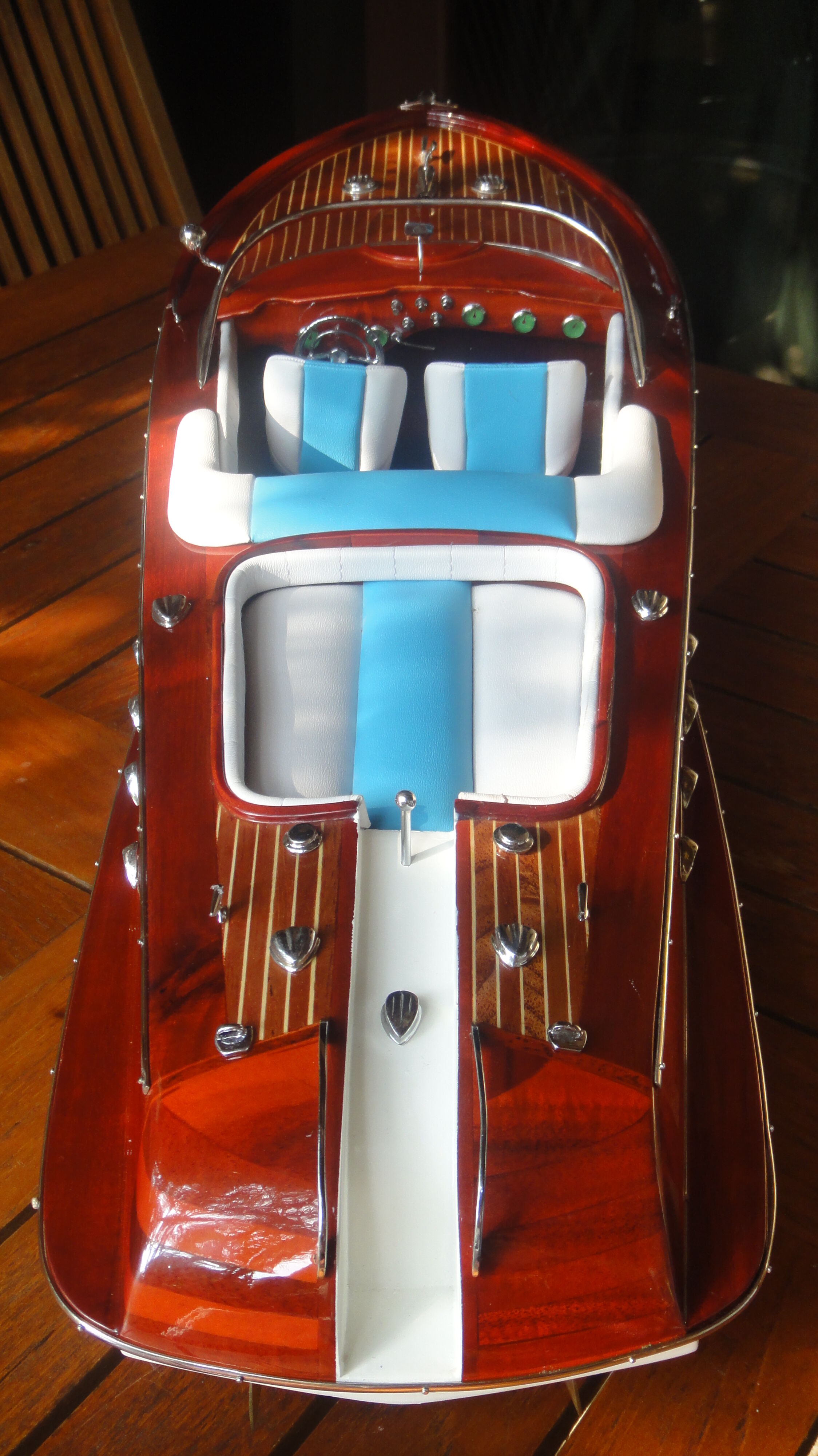 Model boat Riva aquarama 65 cm