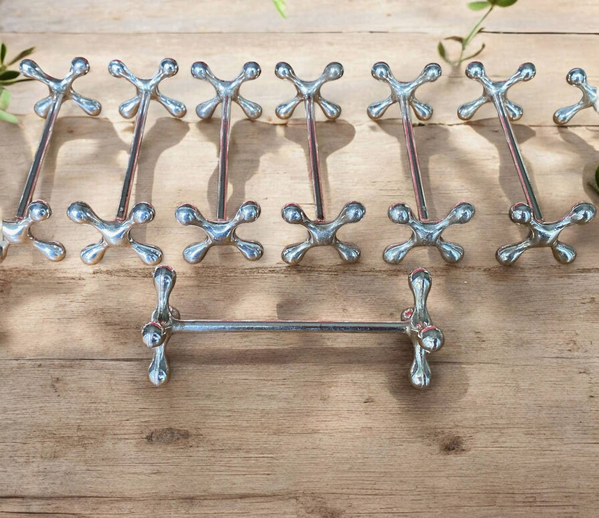 12 WMF silver-plated knife holders, boules model, in a box