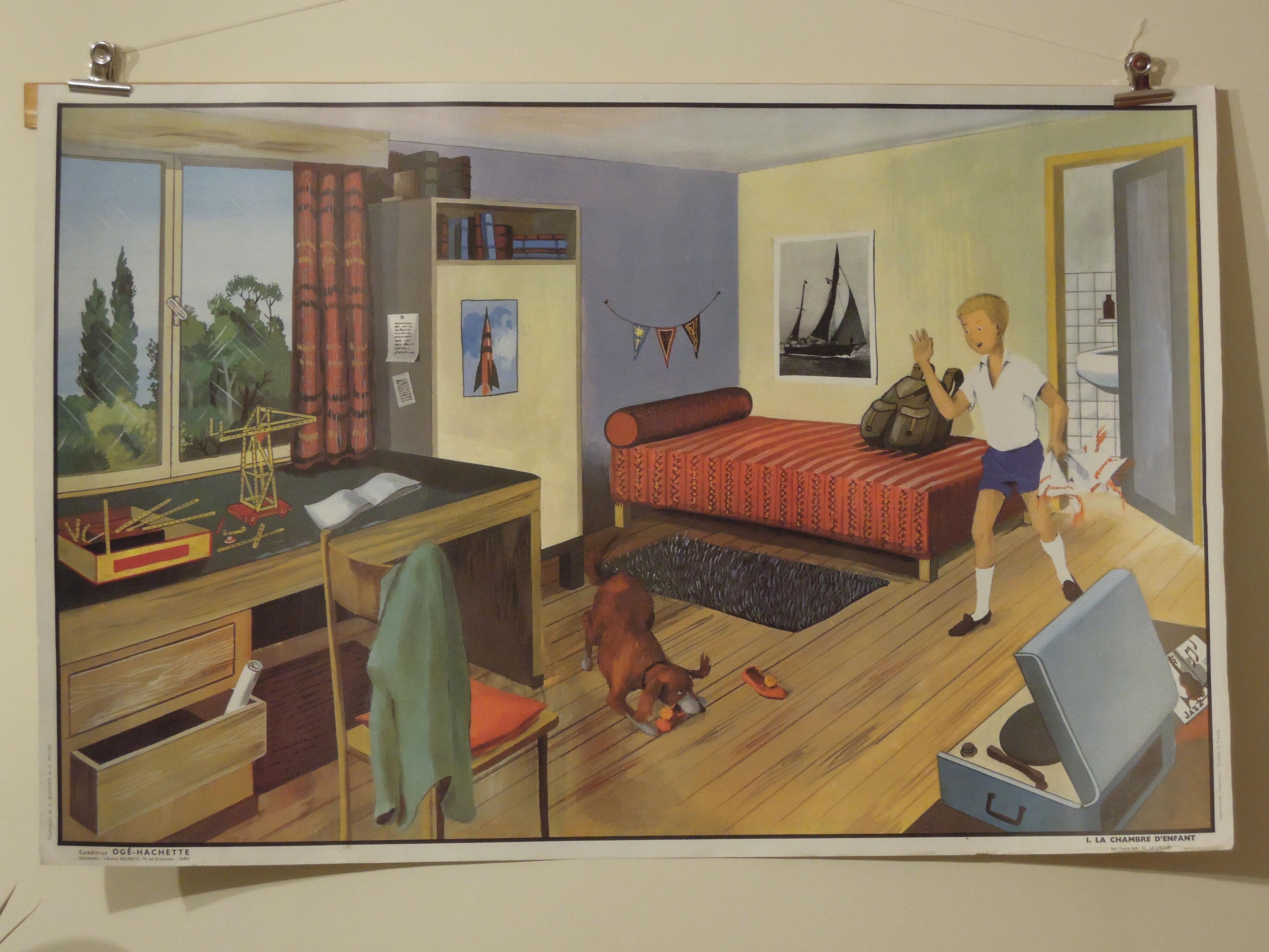 Displays educational EMB Hachette