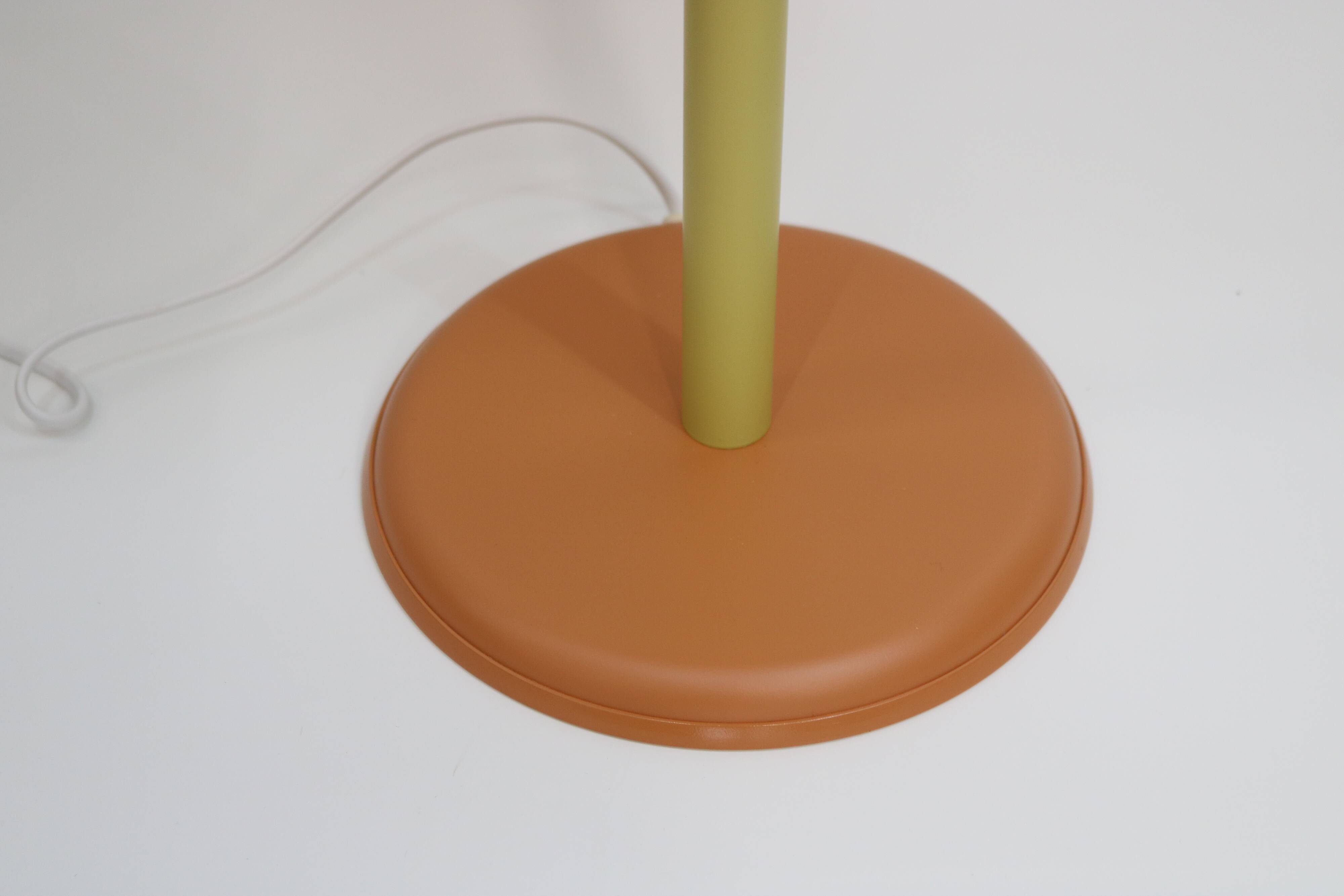 Lampe de bureau danoise unique en rose et vert par Lyskaer - Modèle 2252 -