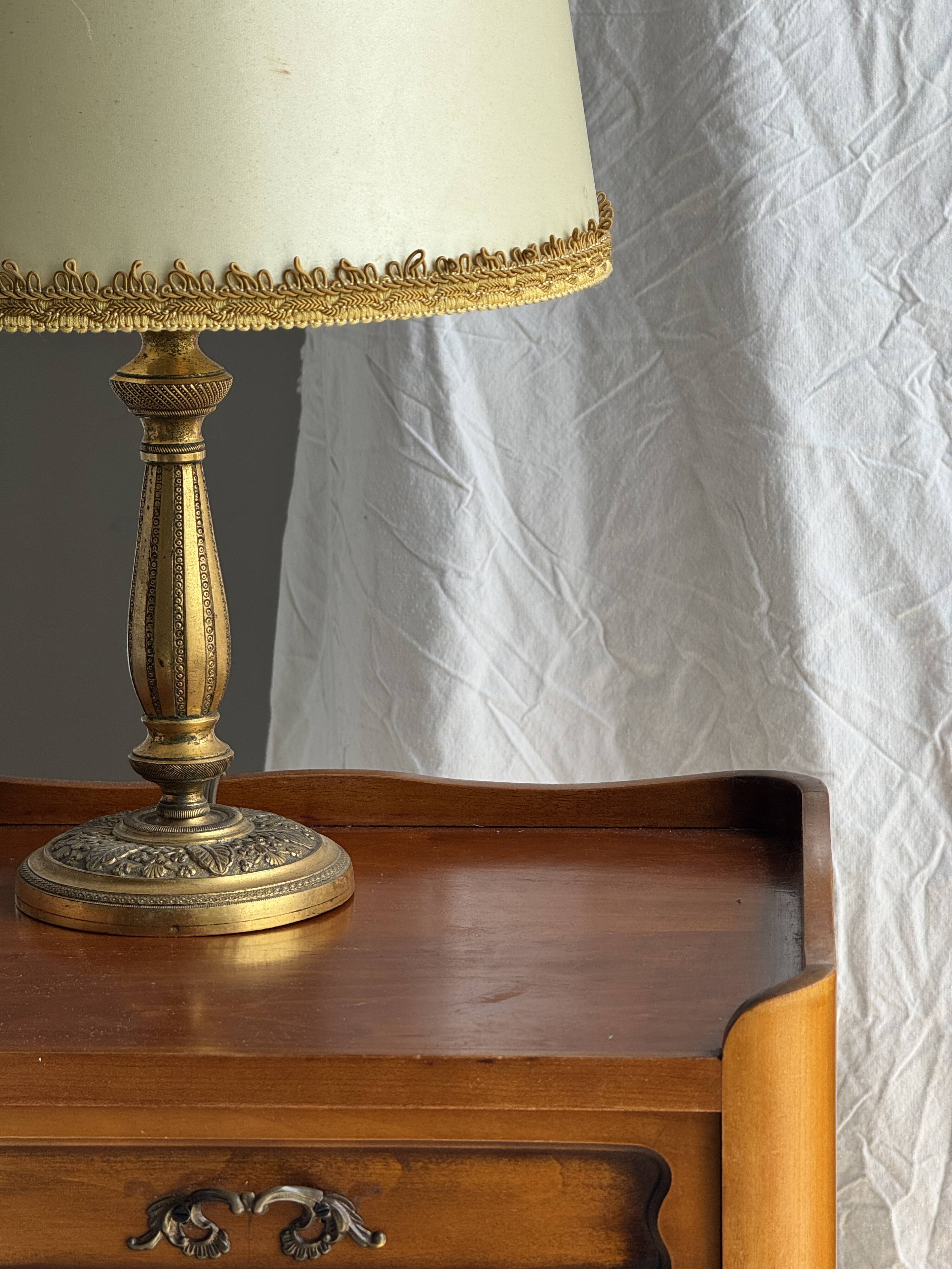 Small classic gold brass lamp with cream shade H48