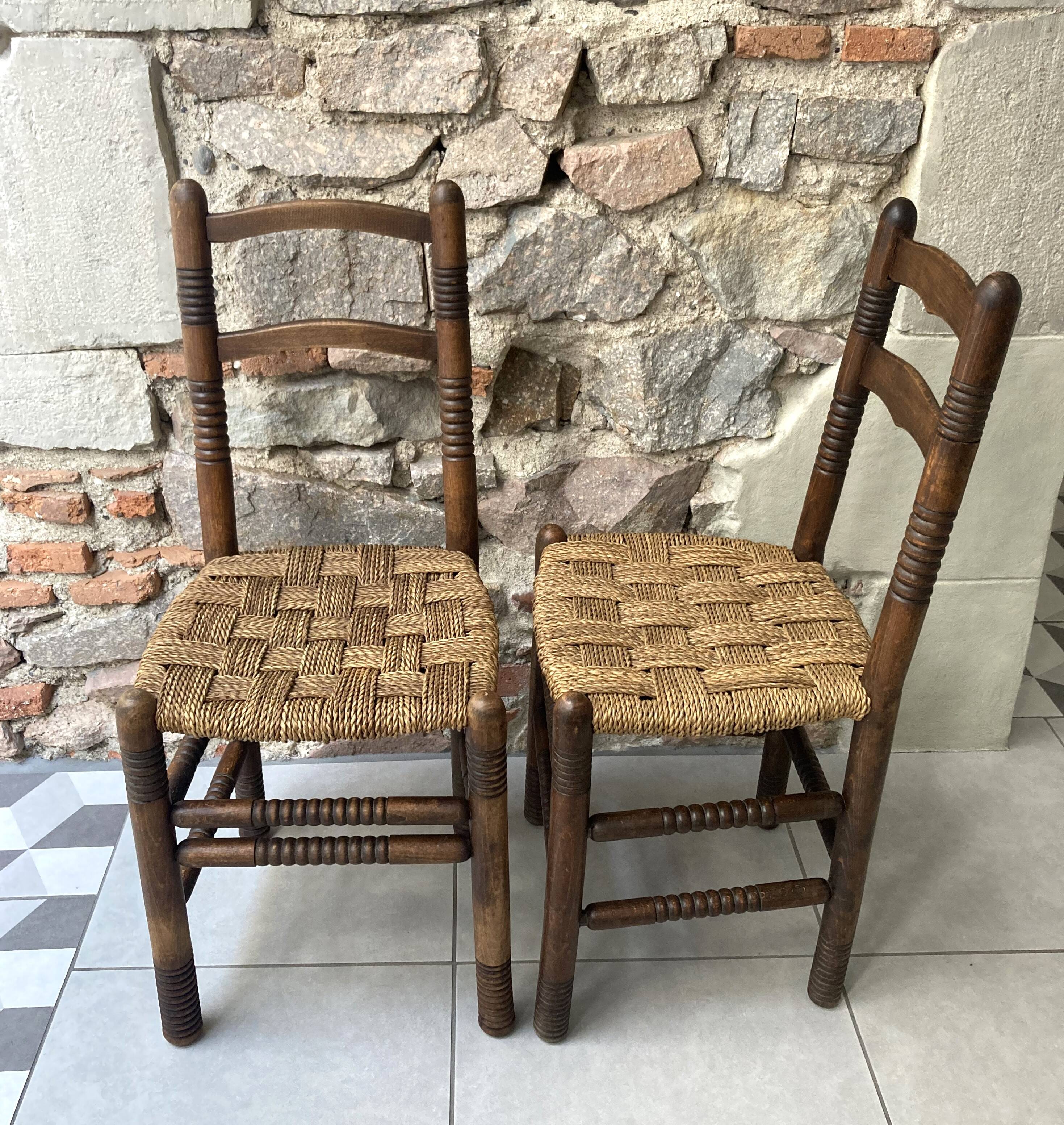 Duo de chaises en bois tourné et corde tressée, années 50-60
