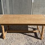 Stretchable stripped farmhouse table