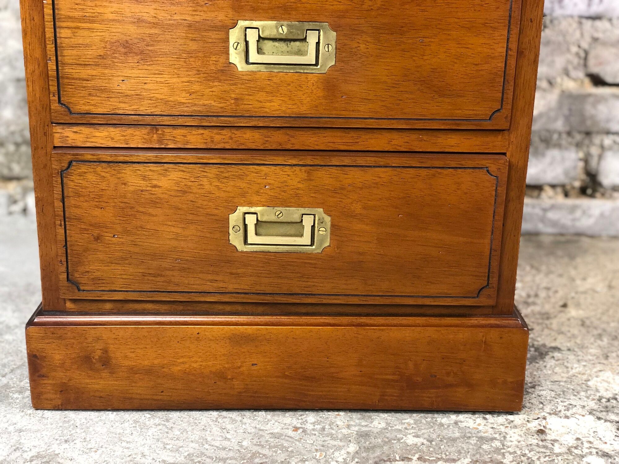 Chiffonnier / storage cabinet 5 drawers in rubber tree tint walnut and brass