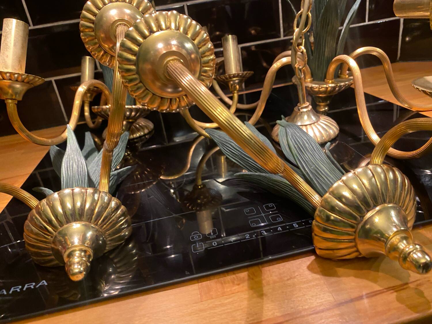 Ensemble lustres et appliques laiton et bronze 1970