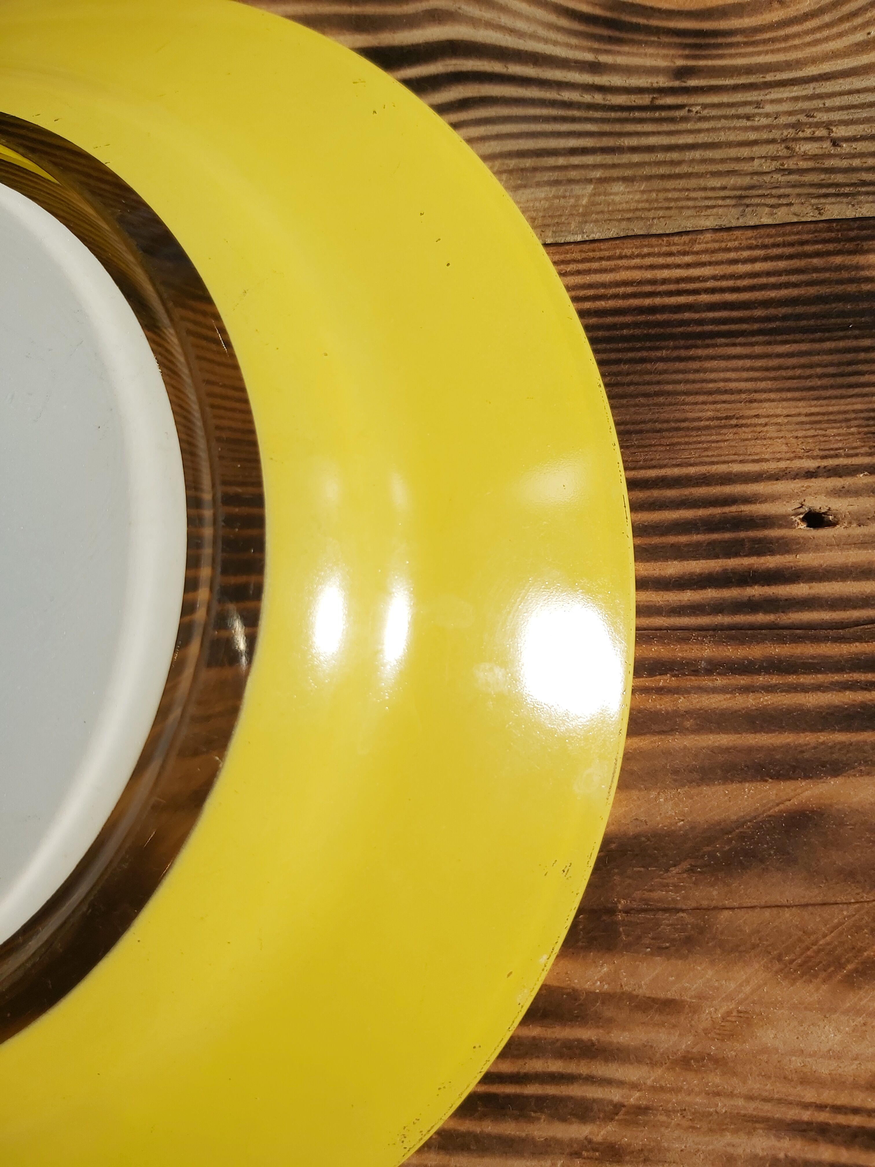 4 Duralex hollow plates