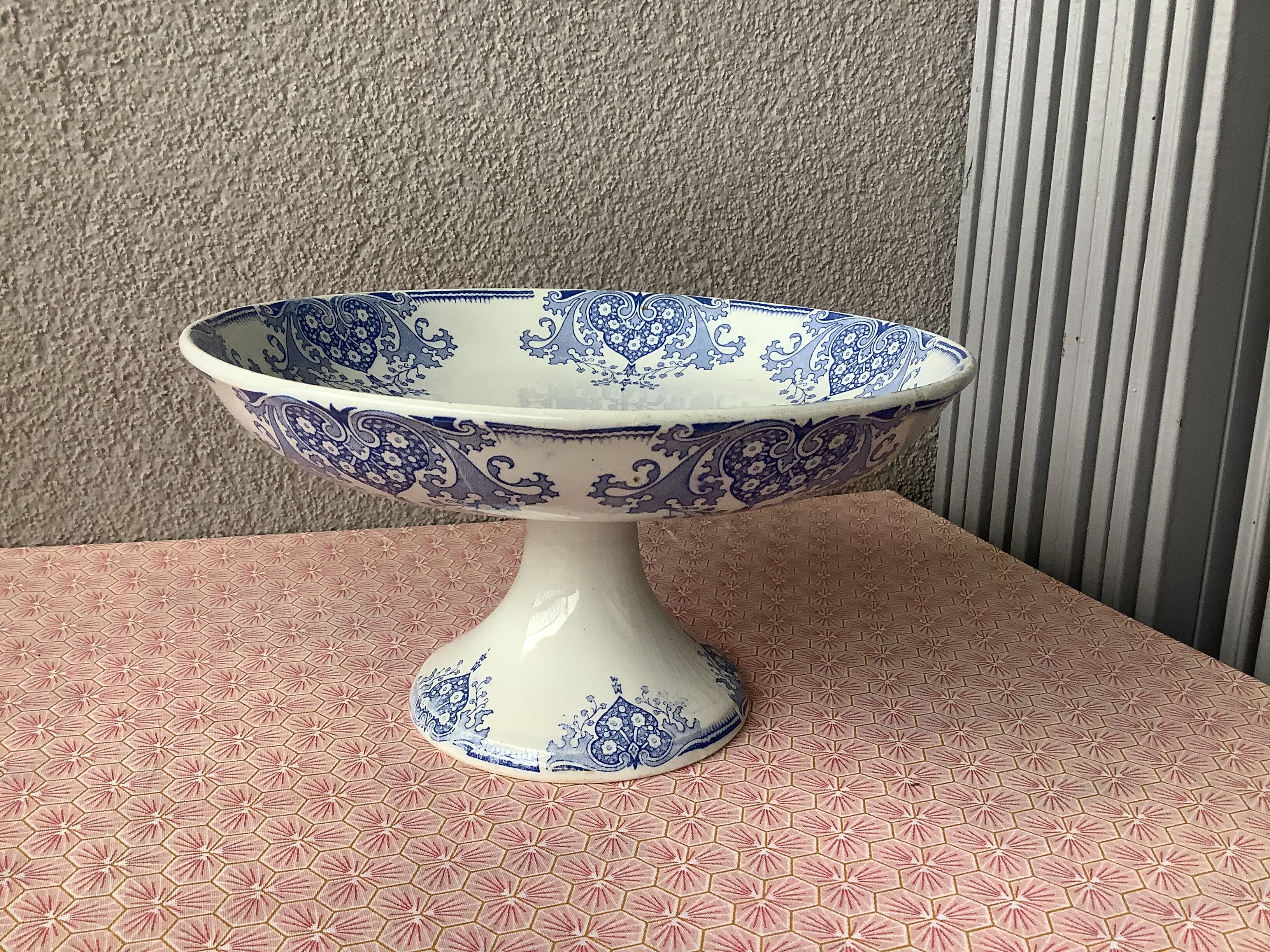 Compotier terre de fer piedouche 19th