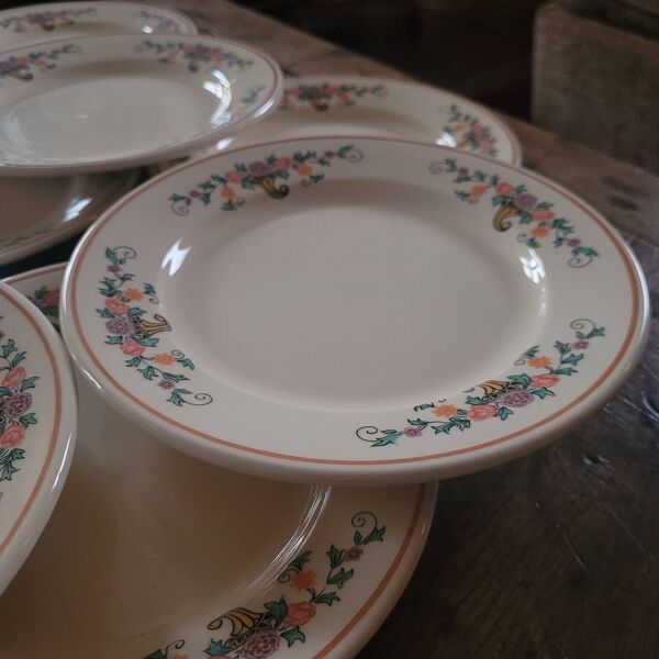 Set de 11 assiettes Saint-Clément, collection Félicie – Années 60