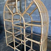 Etagère en rotin à 9 plateaux en verre