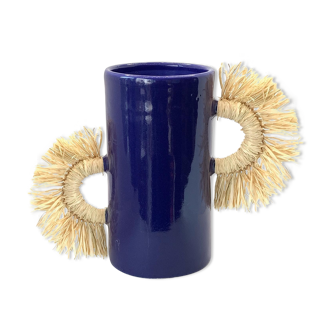 Tube vase with raffia handles