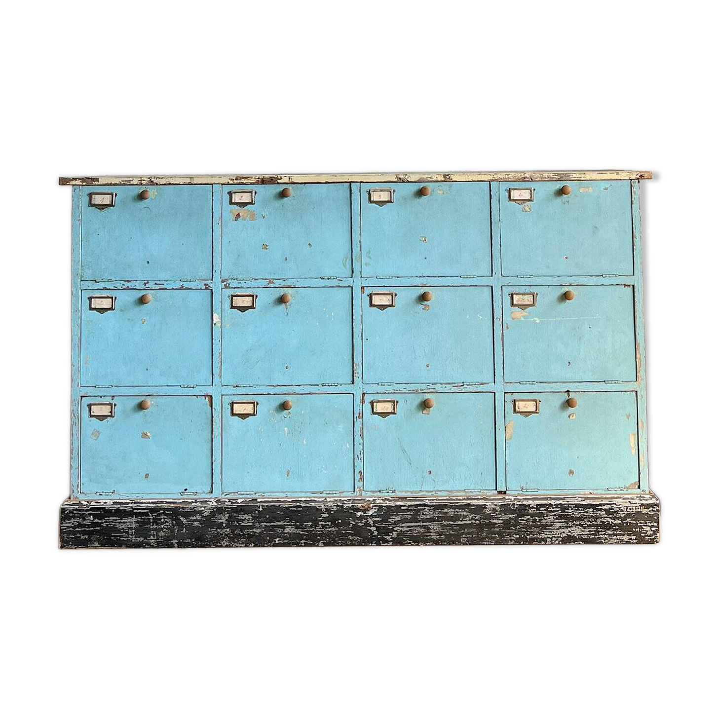 Old workshop cabinet with flaps, original patina.