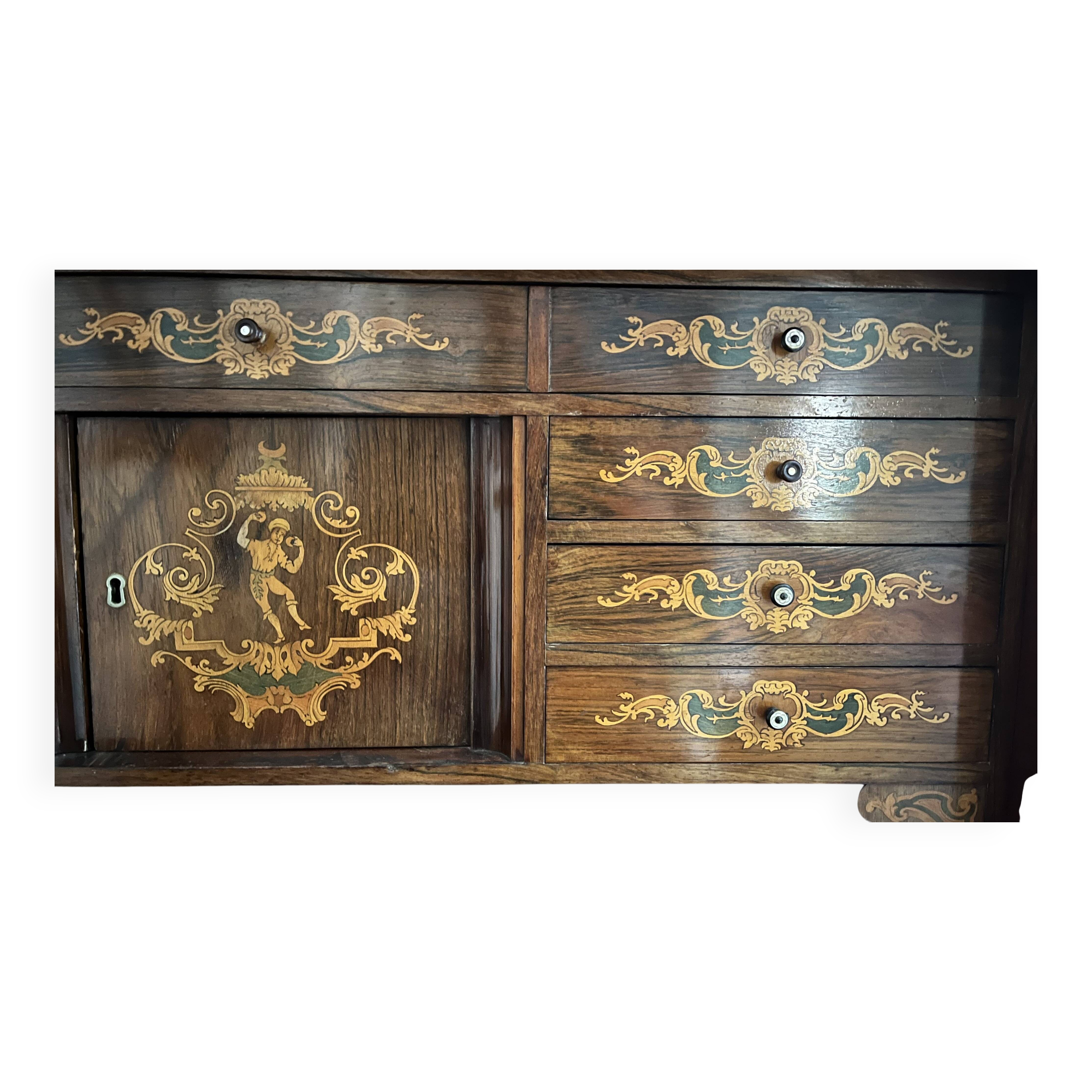 George III flap-top secretary in flamed mahogany, late 18th century