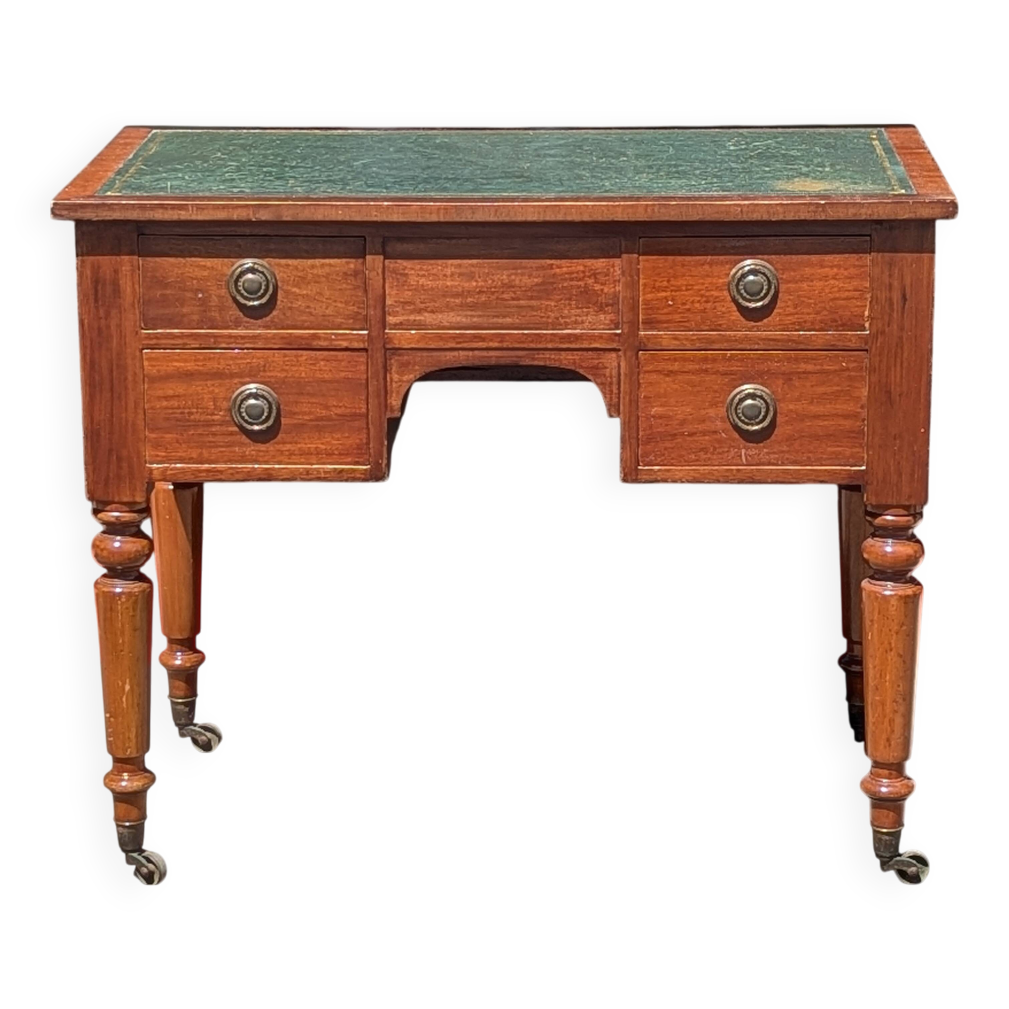 Small English mahogany desk