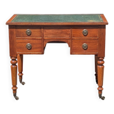 Small English mahogany desk