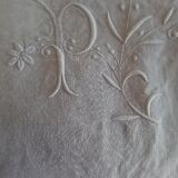Cloth, rustic cotton canvas, light ivory.