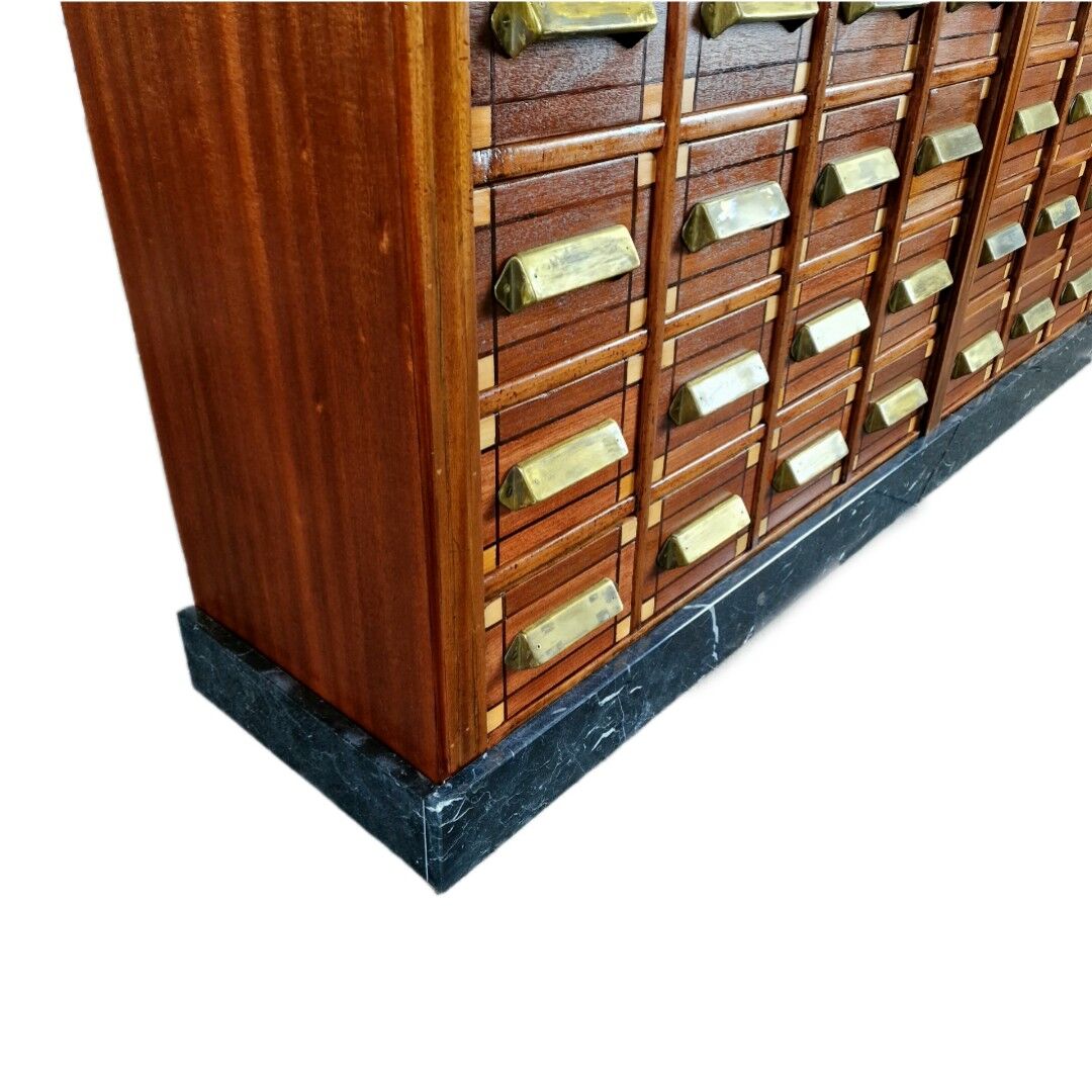 Grand cabinet d’apothicaire Art Déco en acajou et marbre, 1909