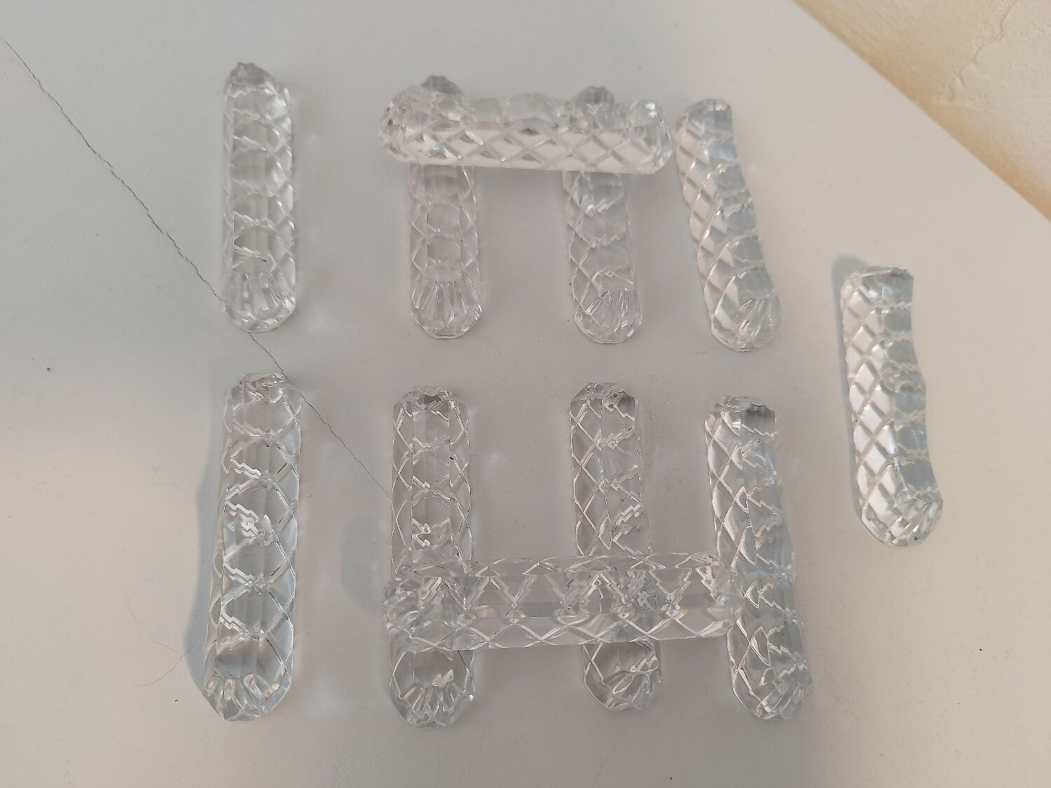 Crystal knife holder