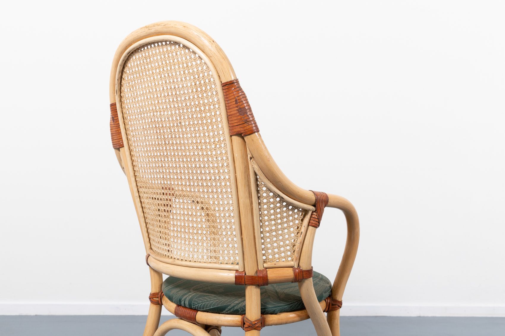 Ensemble de 6 chaises d’intérieur / d’extérieur vintage 1970
