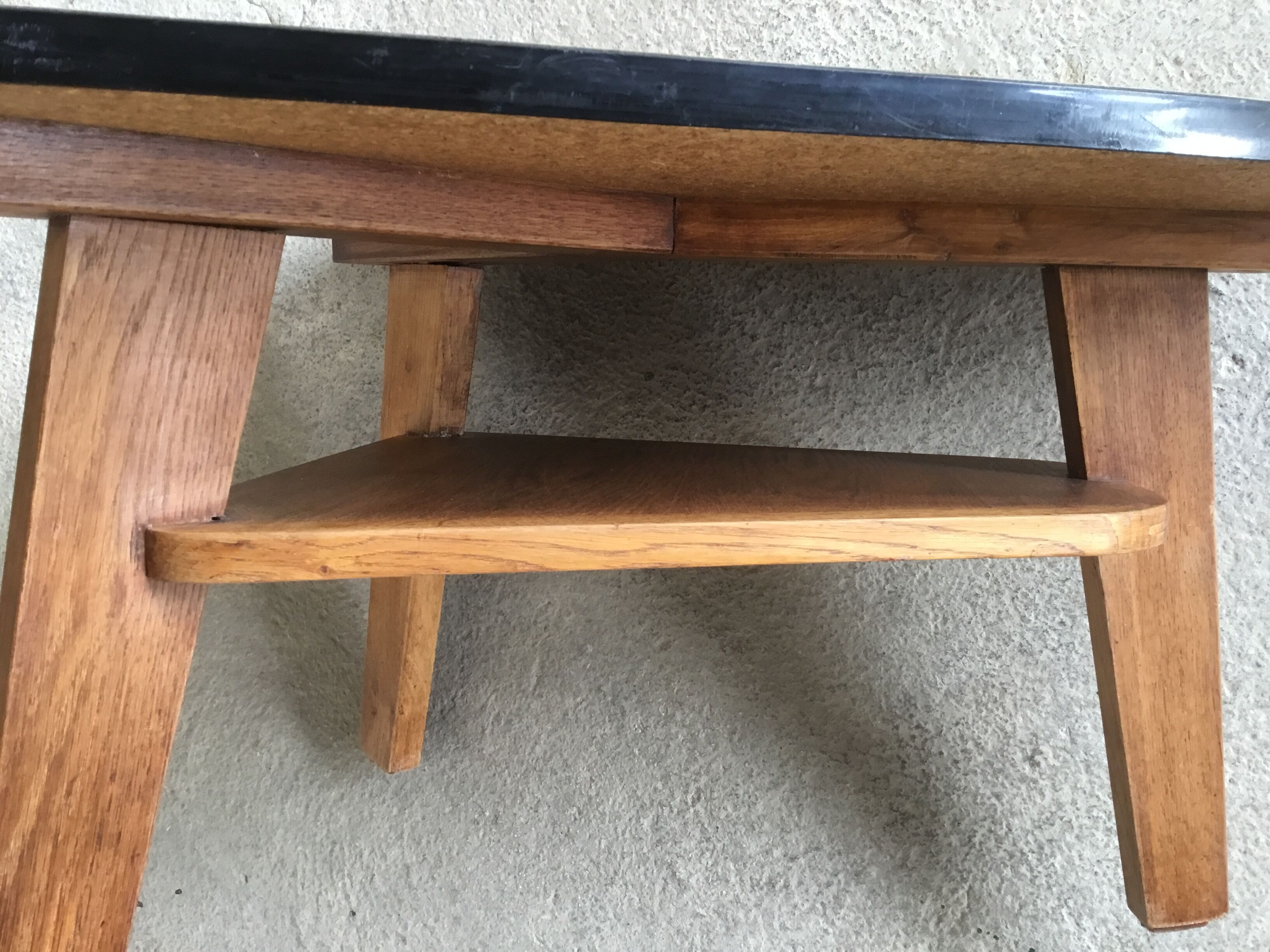 Modernist free-form tripod coffee table 2 trays - 1950