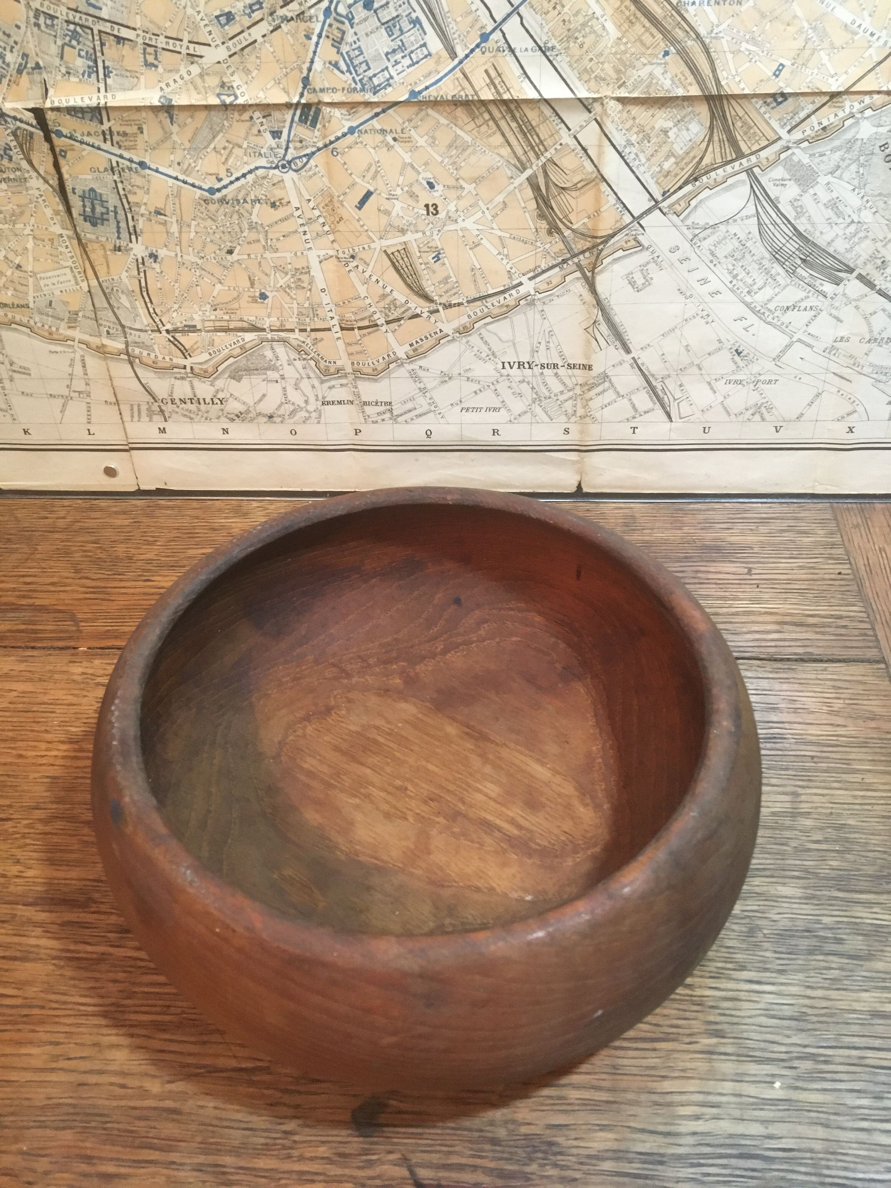 Ethnic teak dish
